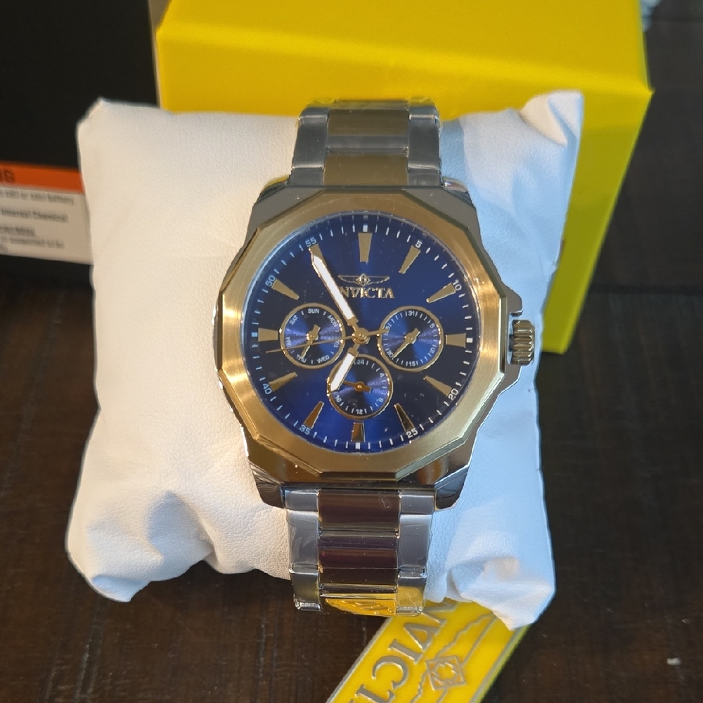 NWT Invicta Blue and Gold Men's Bag